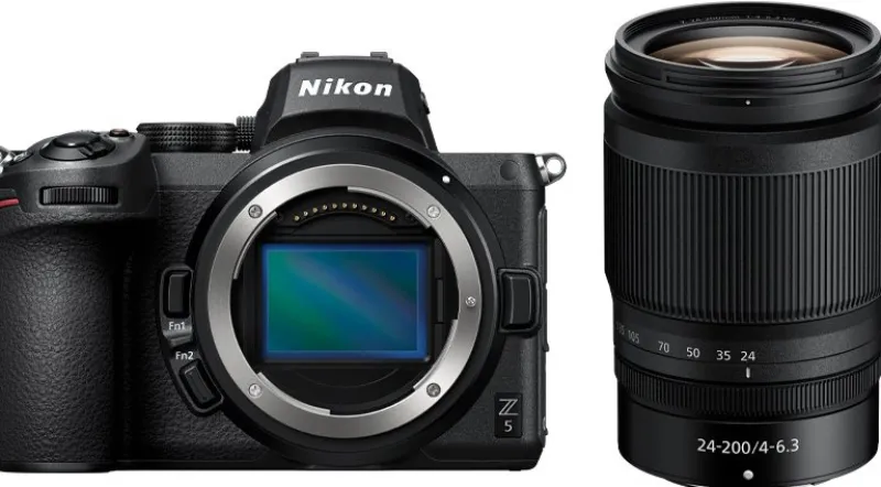 Z5 + 24-200/4.0-6.3 VR<NIKON Store