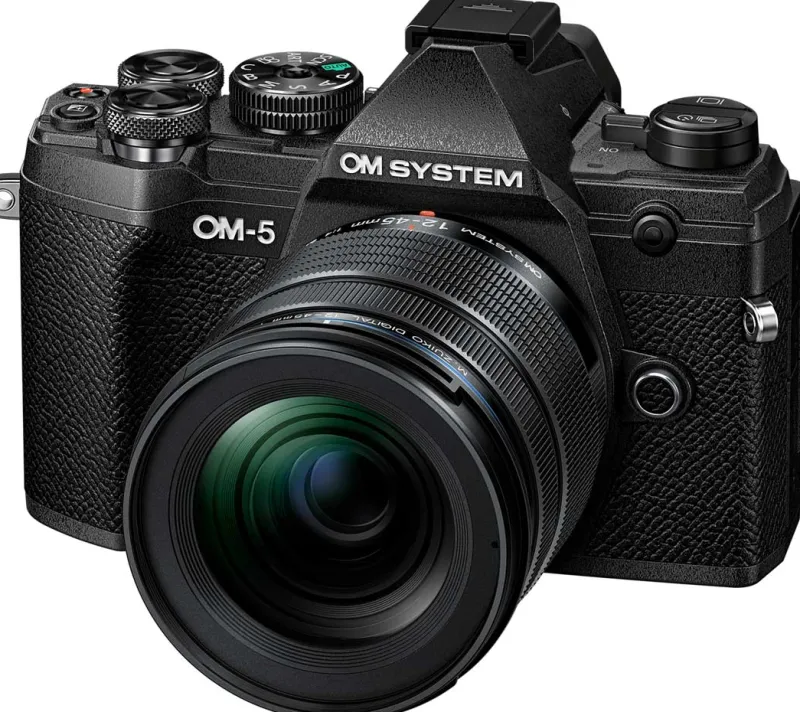 OM-5 + 12-45 KIT NOIR/NOIR<OM SYSTEM Outlet