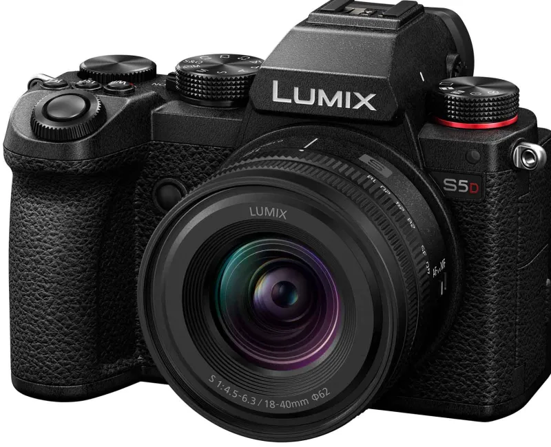 LUMIX S5D NOIR + 18-40/4.5-6.3<PANASONIC Clearance