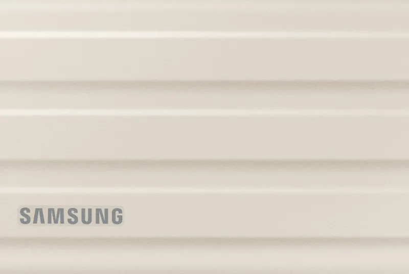 ssd.t7 shield.1 to.1050/1000 mo.beige.<SAMSUNG INFORMATIQUE Flash Sale