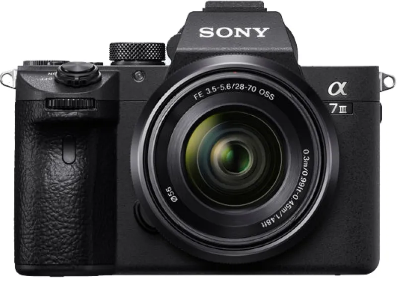 ALPHA 7 III + 28-70<SONY Fashion
